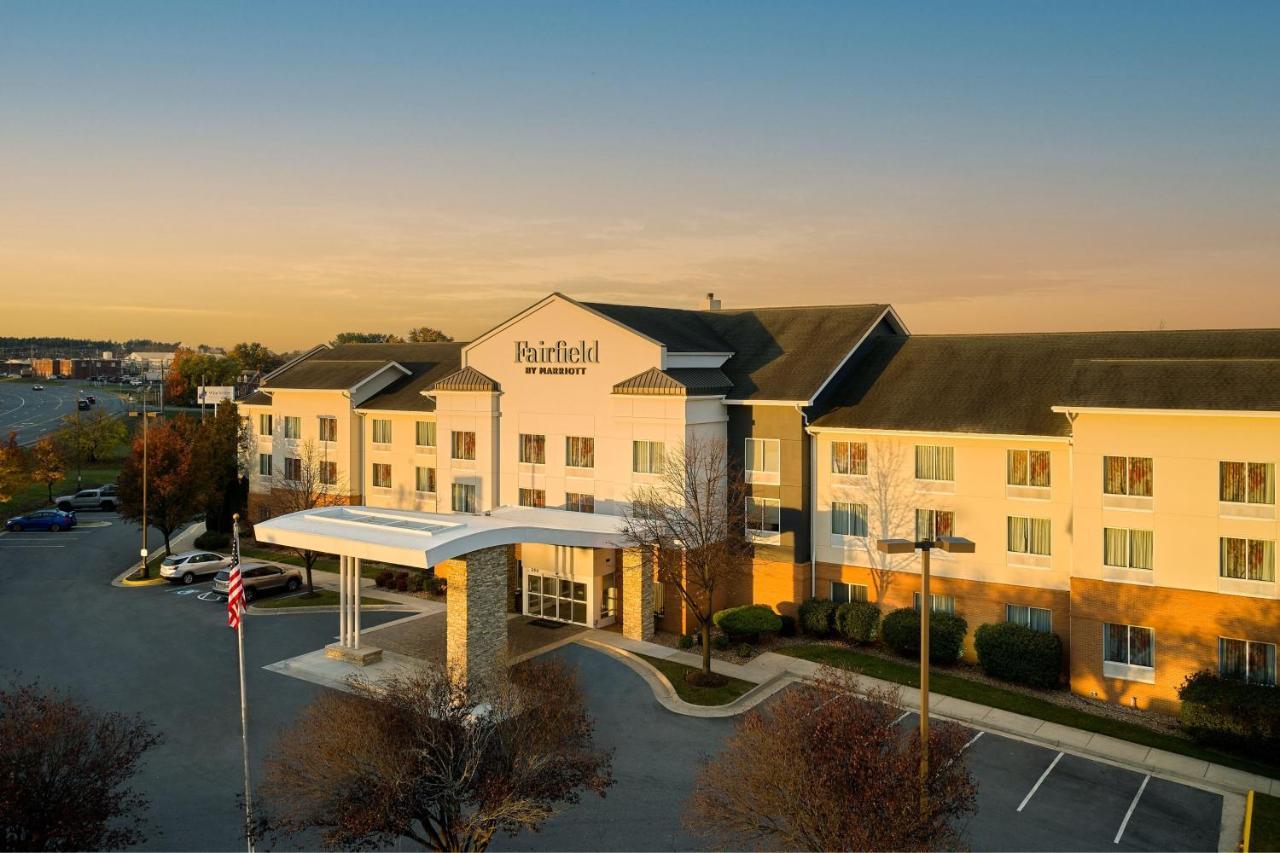 Fairfield Inn And Suites By Marriott Winchester Exteriör bild