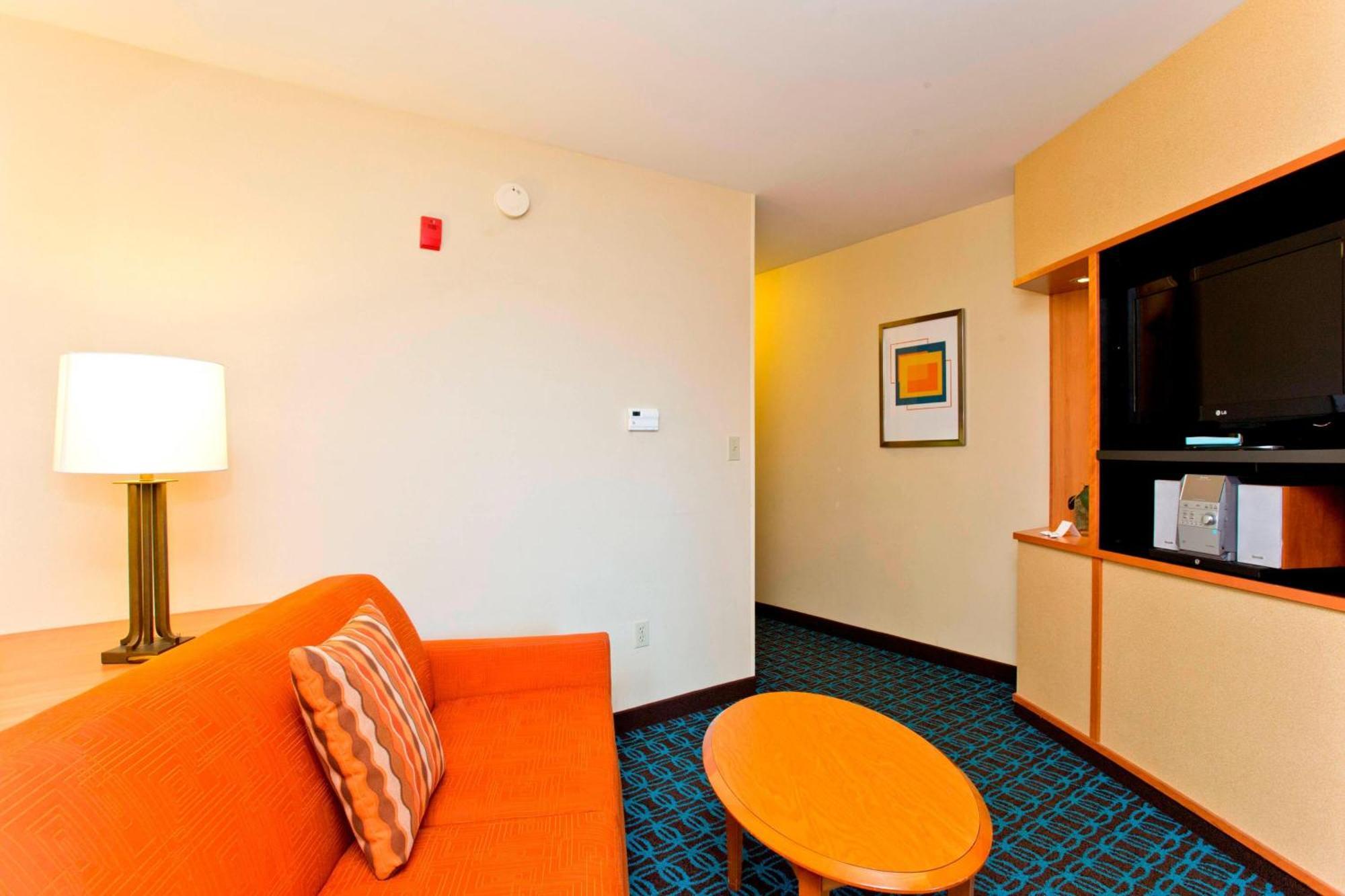 Fairfield Inn And Suites By Marriott Winchester Exteriör bild