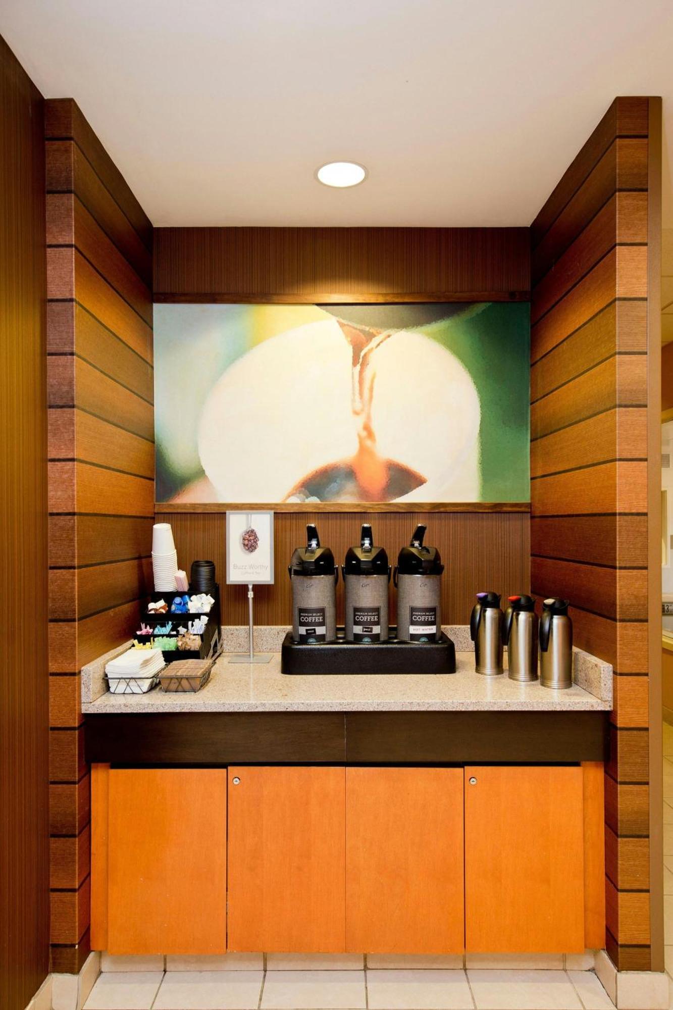 Fairfield Inn And Suites By Marriott Winchester Exteriör bild